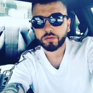 Meet your Posher, Salvatore